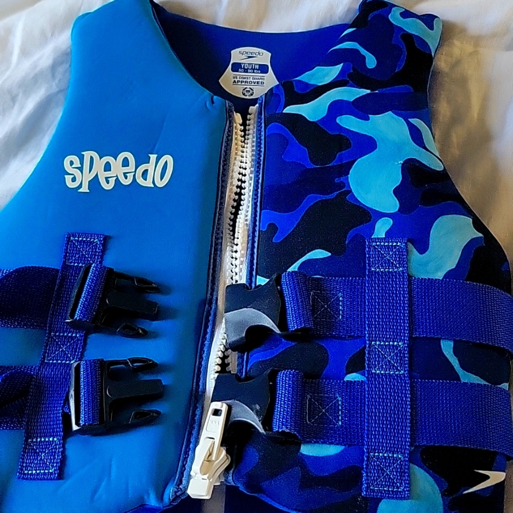 Speedo life jacket